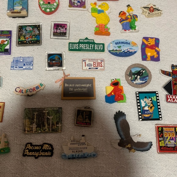 Magnets 49 - Picture 2 of 7